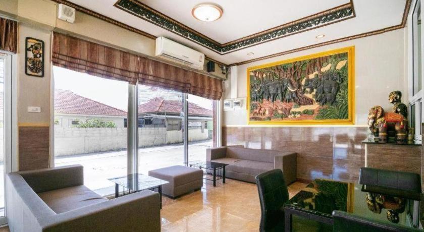 Oyo 836 Pk Residence ساتاهيب المظهر الخارجي الصورة