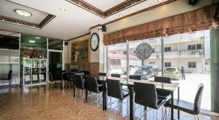 Oyo 836 Pk Residence ساتاهيب المظهر الخارجي الصورة